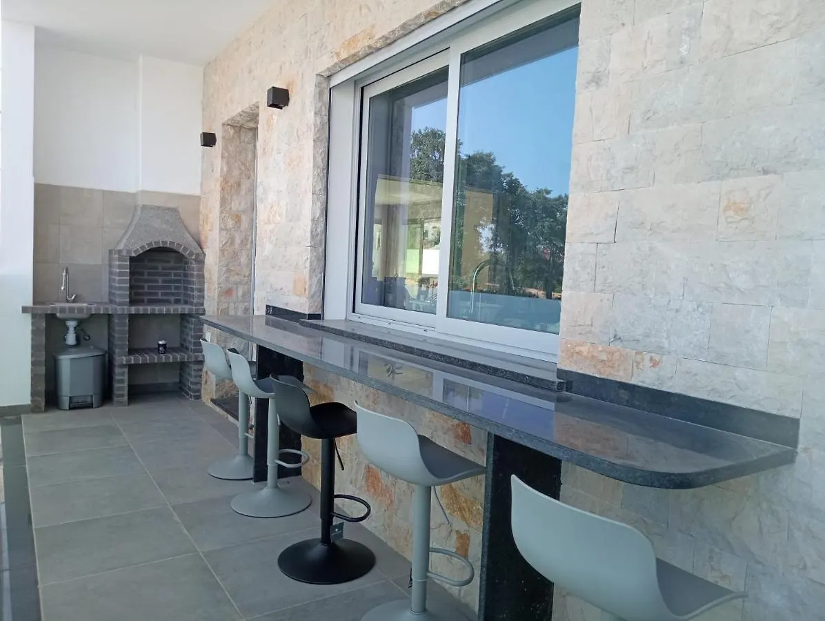 Villa Luz 37 - Jacuzzi Terrace & Swimming Pool Albufeira 0*,  Portugal