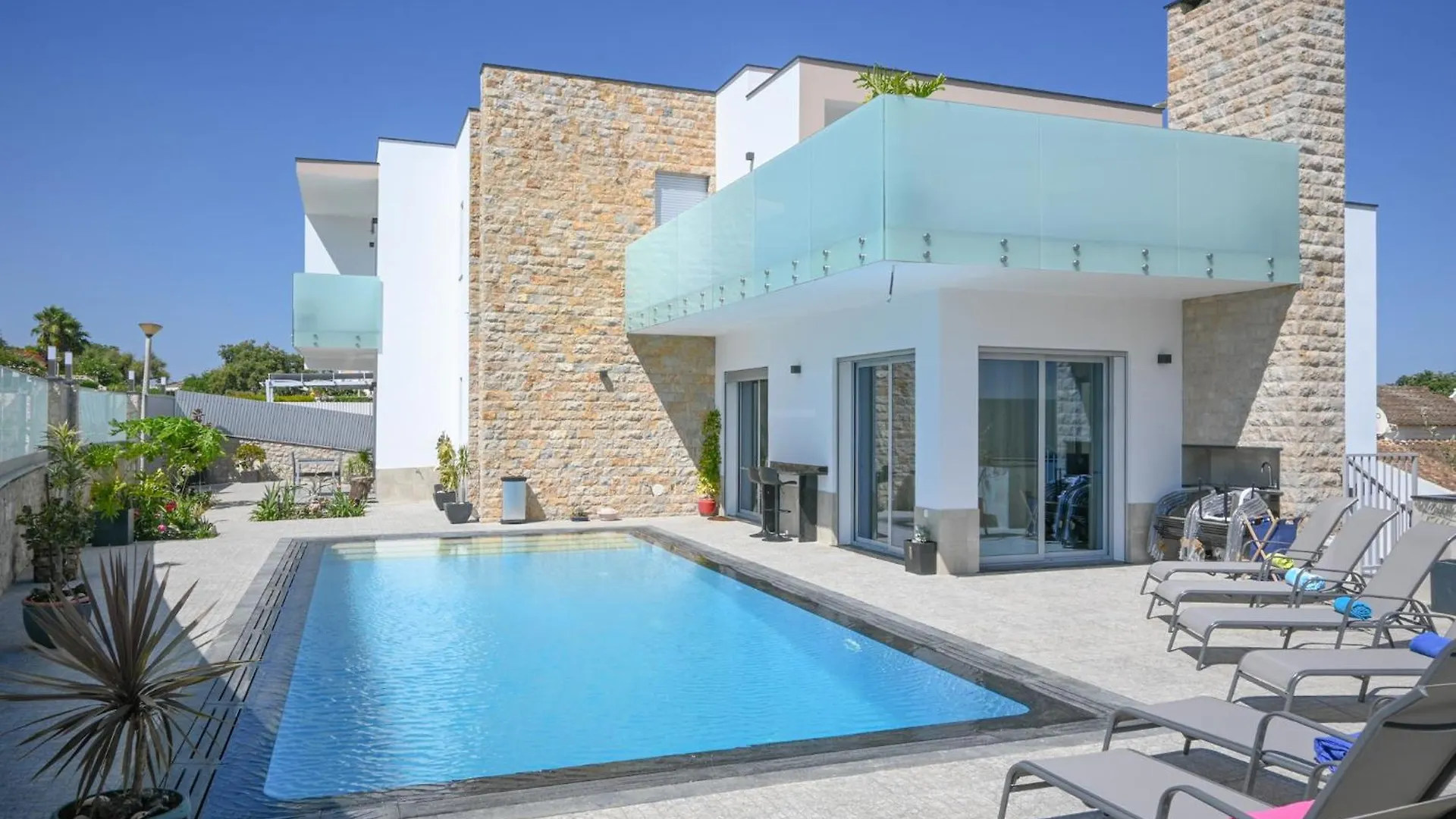 Villa Luz 37 - Jacuzzi Terrace & Swimming Pool Albufeira
